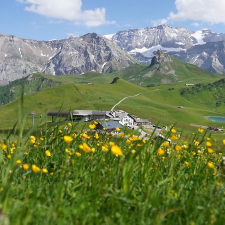 Berghotel Hahnenmoos Adelboden Exterior photo