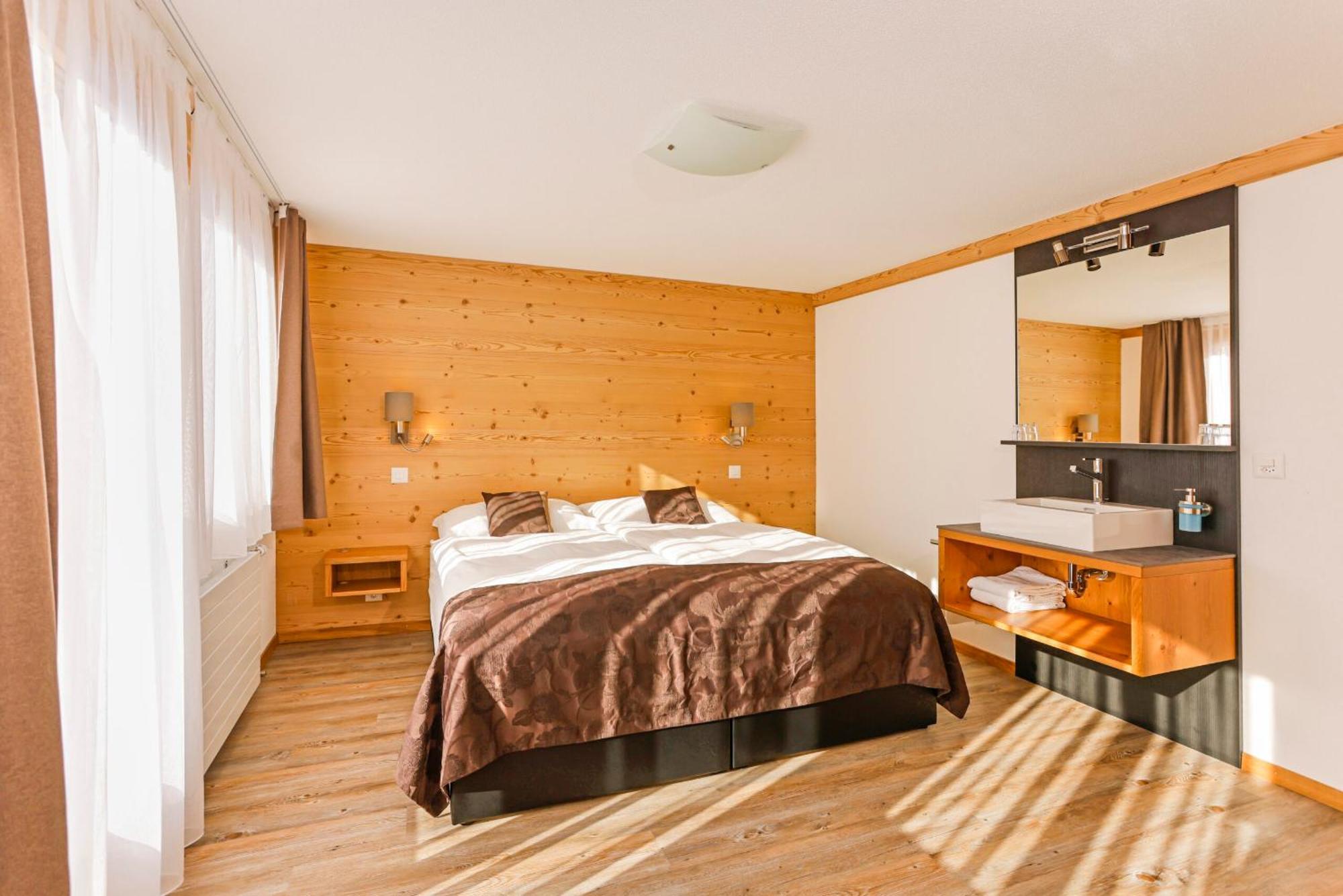 Berghotel Hahnenmoos Adelboden Exterior photo